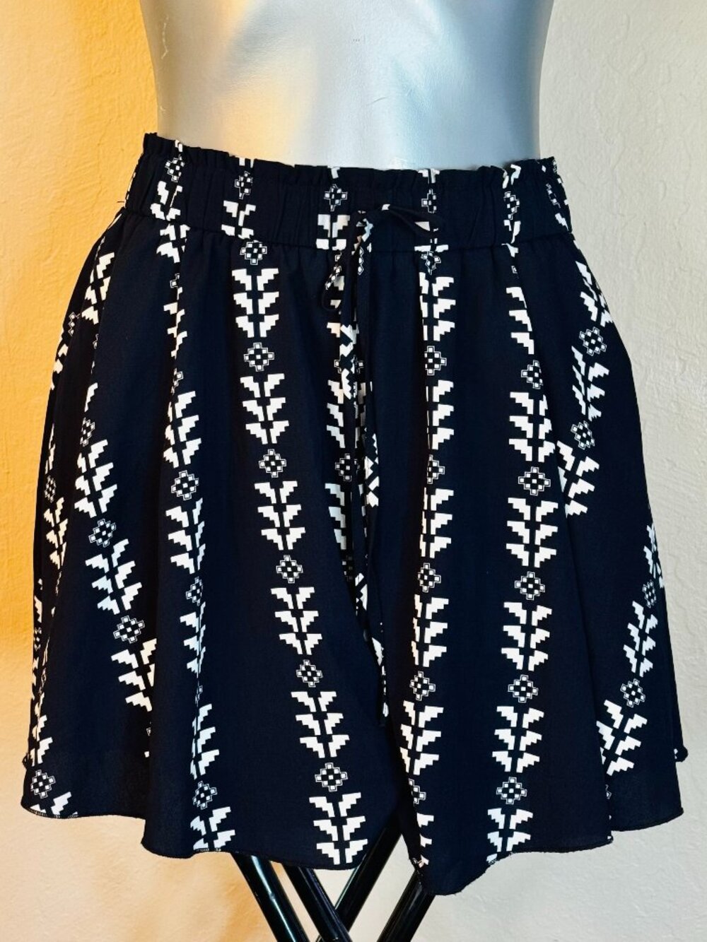Pretty Garden Womens Casual Flowy Skorts M Geometric Print Pull on Elastic Waist
